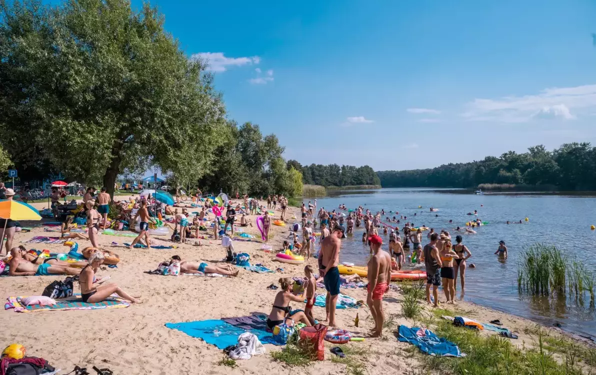 Zdjęcie do Otwarcie kapielisk w Chomęcicach i Jarosławcu